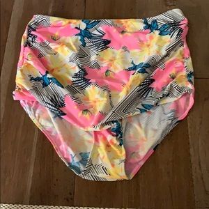 Worn once maternity swim bottoms